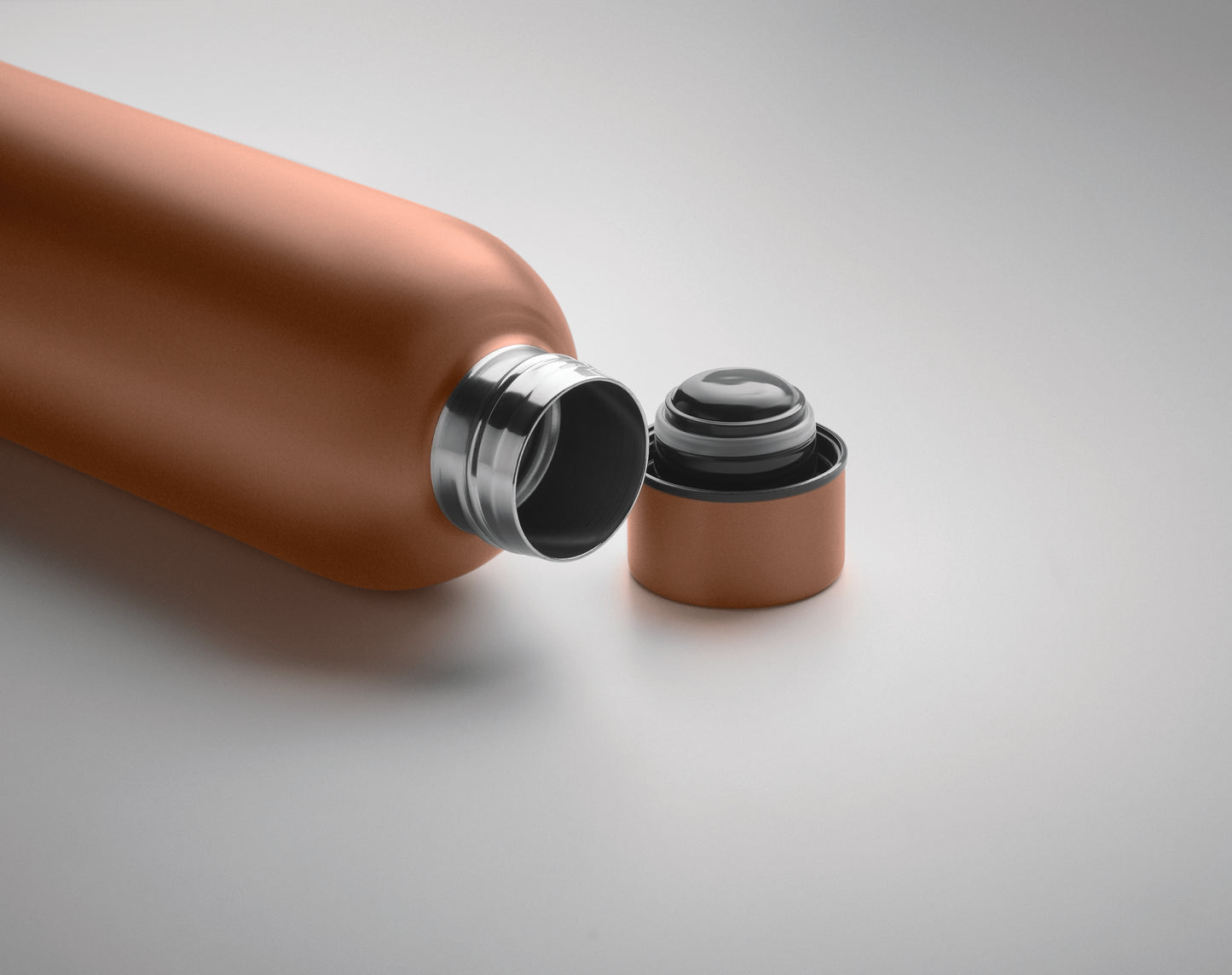 Doppelwandige Isolierflasche aus recyceltem Edelstahl. 90% recycelter Edelstahl und 10% Edelstahl. Füllmenge: