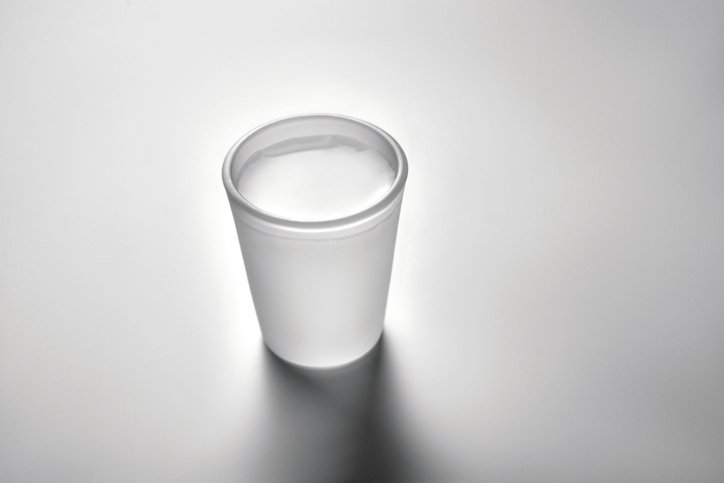 Wiederverwendbares Schnapsglas. Spezielle Beschichtung für Sublimationsdruck. Füllmenge: 44 ml.