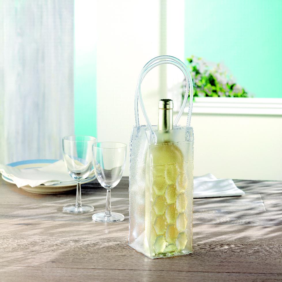 Kühltasche aus transparentem PVC für eine Flasche. Kühltasche einfach in den Gefrierschrank
