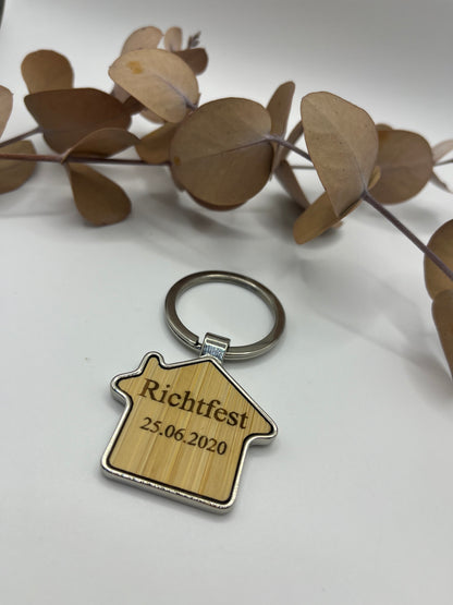 Einzigartiger Personalisierter Bambus Haus Schlüsselanhänger