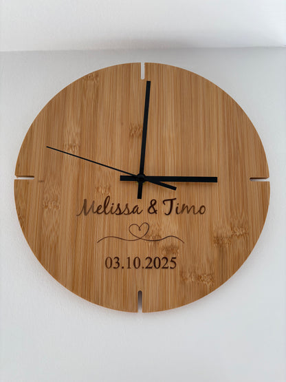 Personalisierte Bambus Wanduhr mit Gravur