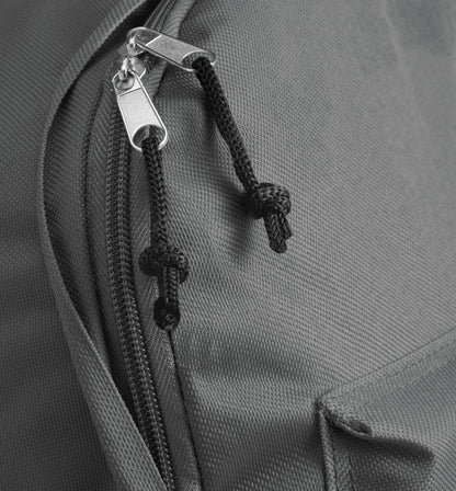 Rucksack mit Fronttasche und Reißverschluss. 600D Polyester
