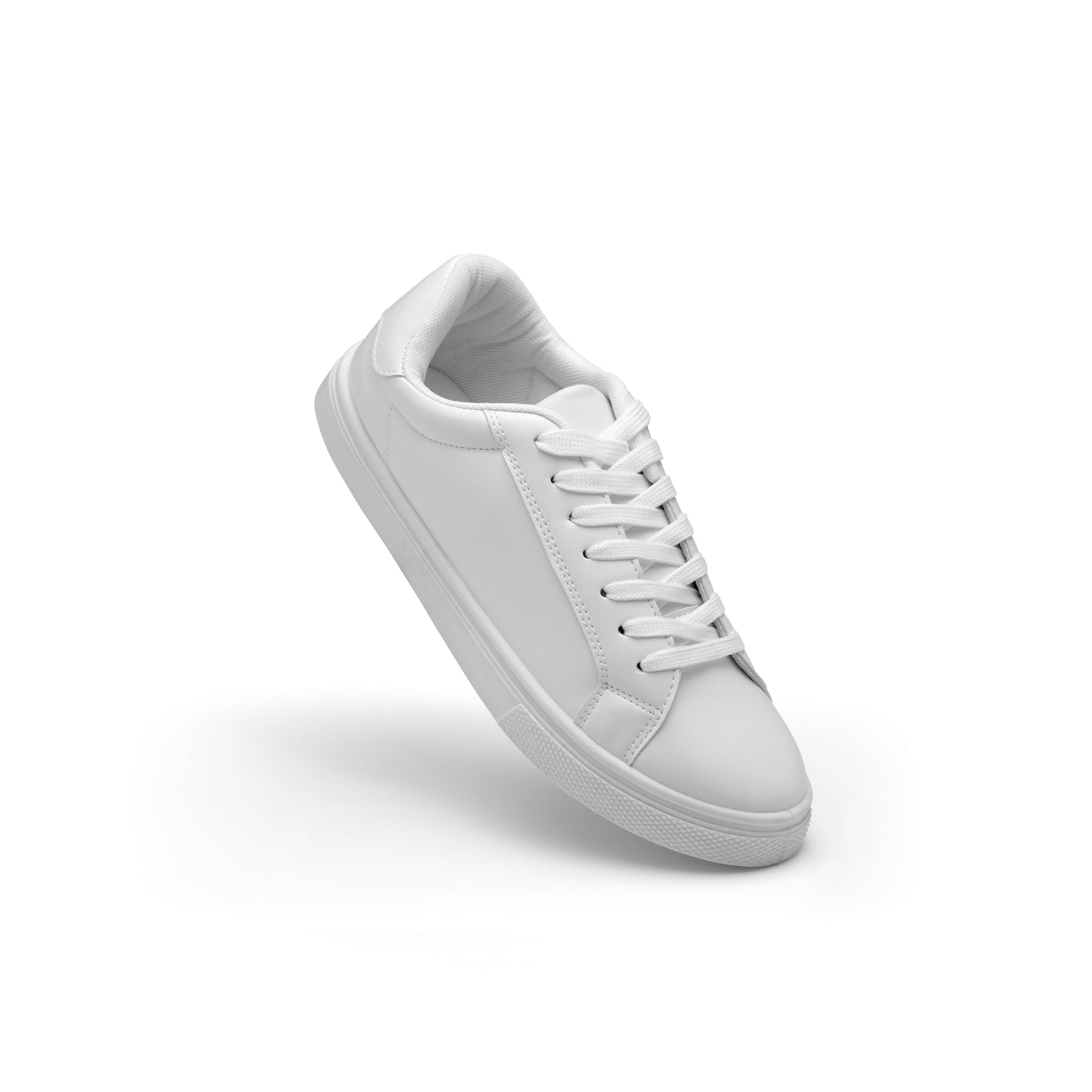 Leichte Sneaker aus PU mit Gummisohle und Schnürsenkeln aus Polyester. Größe: 39.