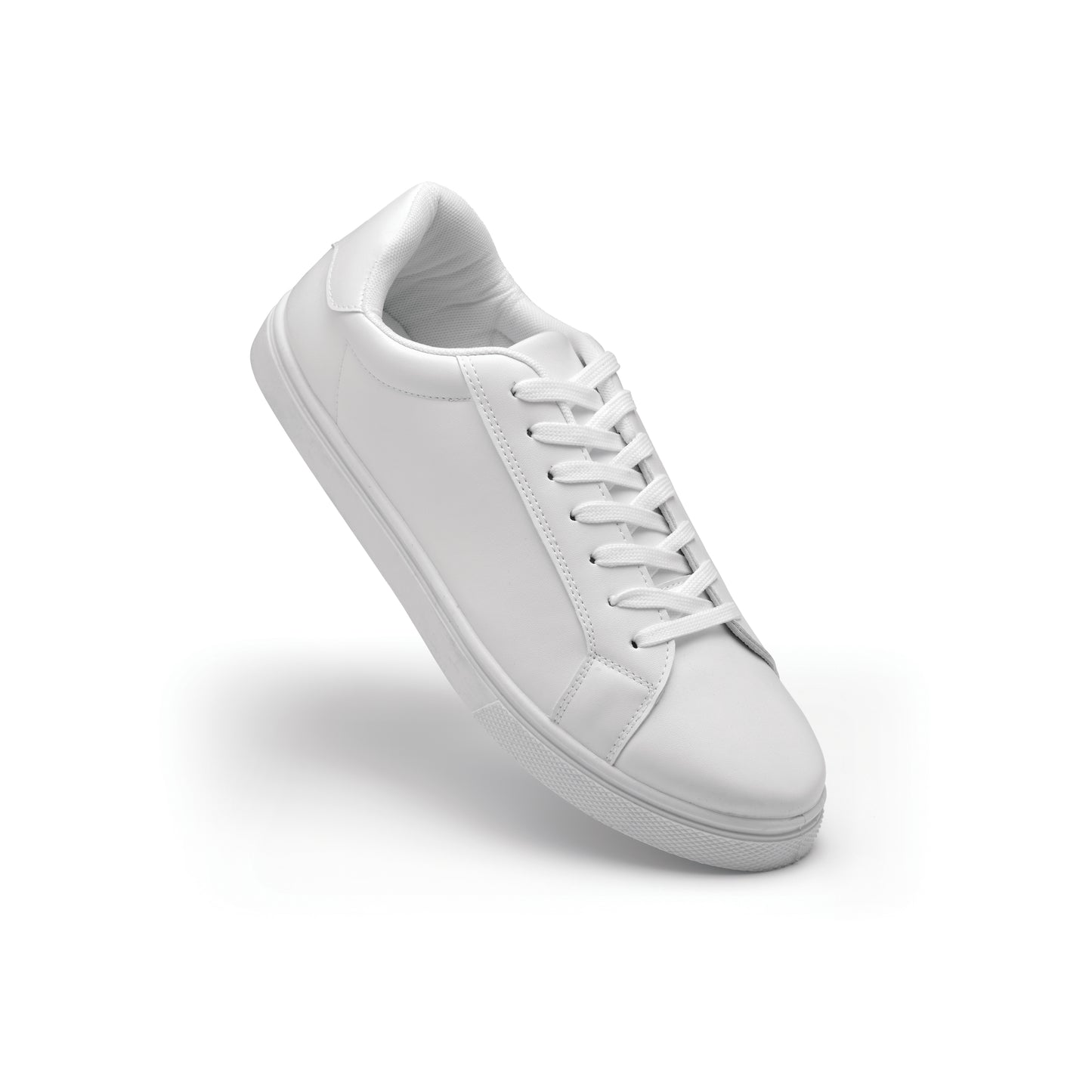 Leichte Sneaker aus PU mit Gummisohle und Schnürsenkeln aus Polyester. Größe: 42.