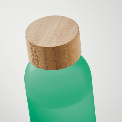 Glasflasche mit gefrosteter Oberfläche und Deckel aus Bambus. Auslaufsicher. Füllmenge: 500 ml.