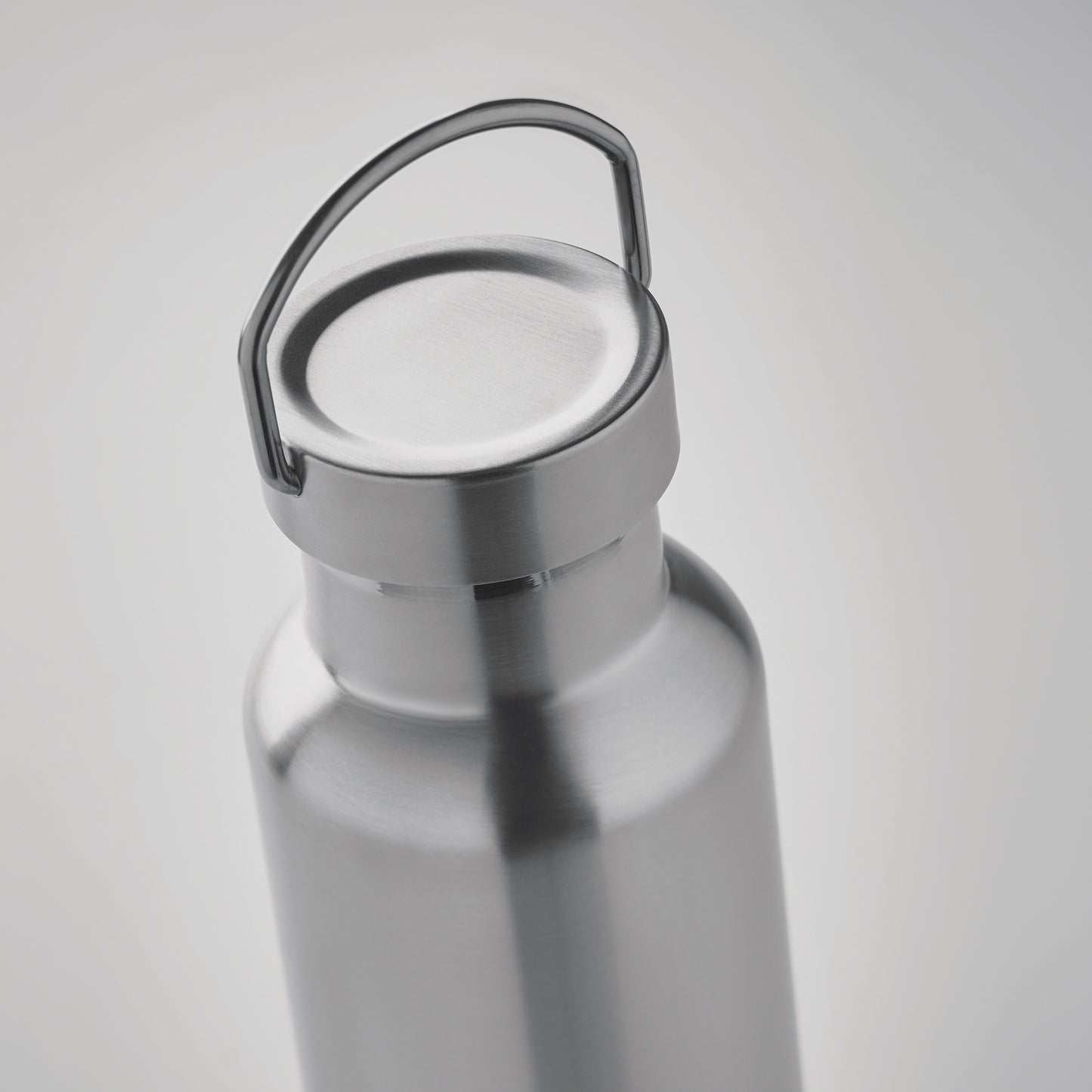Doppelwandige Isolierflasche aus recyceltem Edelstahl (90 % recycelter Edelstahl und 10 %
