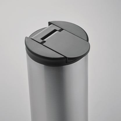 Doppelwandiger Isolierbecher aus Edelstahl. Füllmenge: 330 ml. Auslaufsicher.
