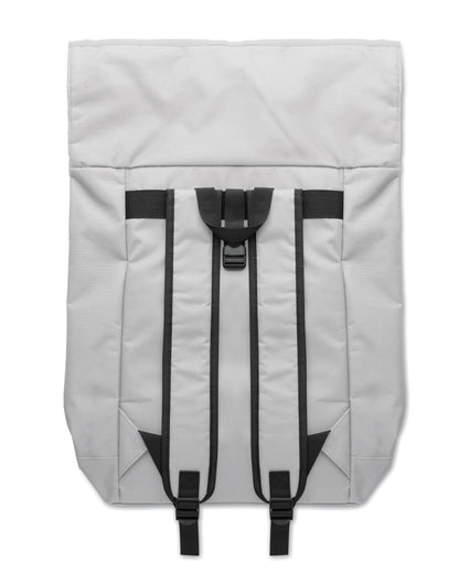 15'''' Rolltop-Rucksack mit Laptopfach aus 600D-Polyester. Gepolsterter Rücken und verstärkter Boden. Fronttasche