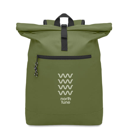 15'''' Rolltop-Rucksack mit Laptopfach aus 600D-Polyester. Gepolsterter Rücken und verstärkter Boden. Fronttasche