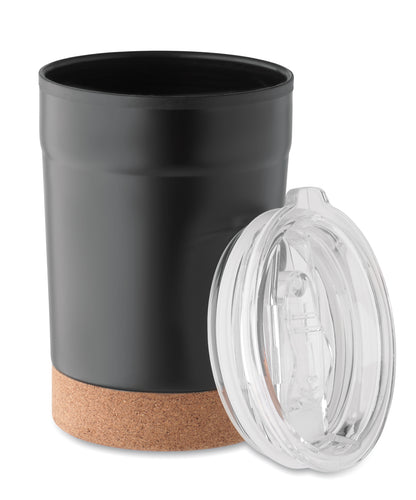 Doppelwandiger Becher aus Edelstahl mit PP-Innenseite. Der Boden ist mit Kork abgesetzt.
