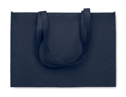 Einkaufs- oder Strandtasche aus RPET-Non Woven mit Seitenfalz und langen Tragegriffen. 80