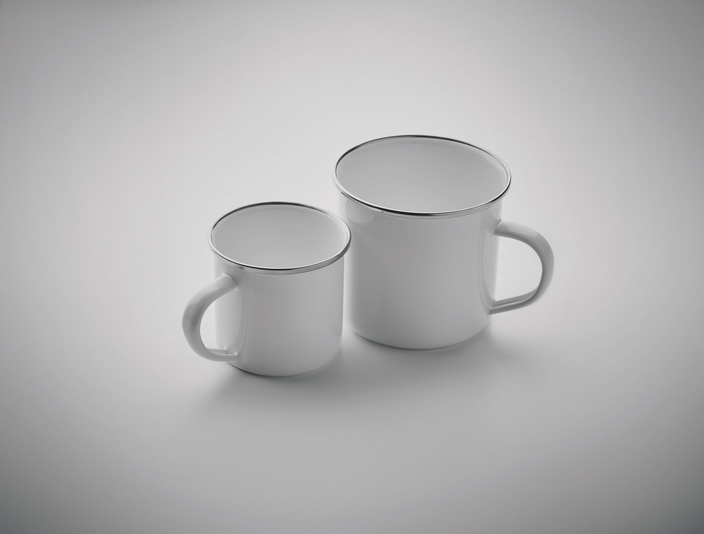 Emaillierter Metall-Becher im Vintage-Look. Spezielle Beschichtung für Sublimationsdruck. Füllmenge: 200 ml.