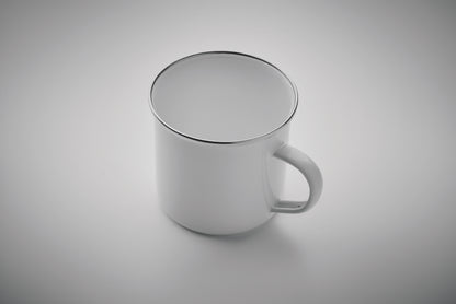 Emaillierter Metall-Becher im Vintage-Look. Spezielle Beschichtung für Sublimationsdruck. Füllmenge: 500 ml.
