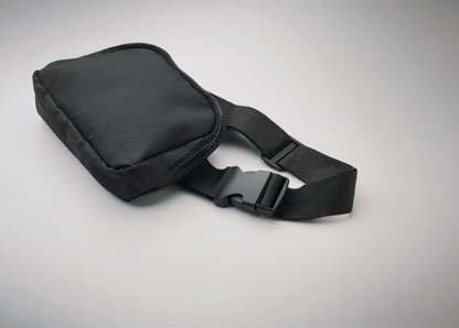 Gürteltasche aus 300D RPET Polyester mit Futter aus 210D RPET.