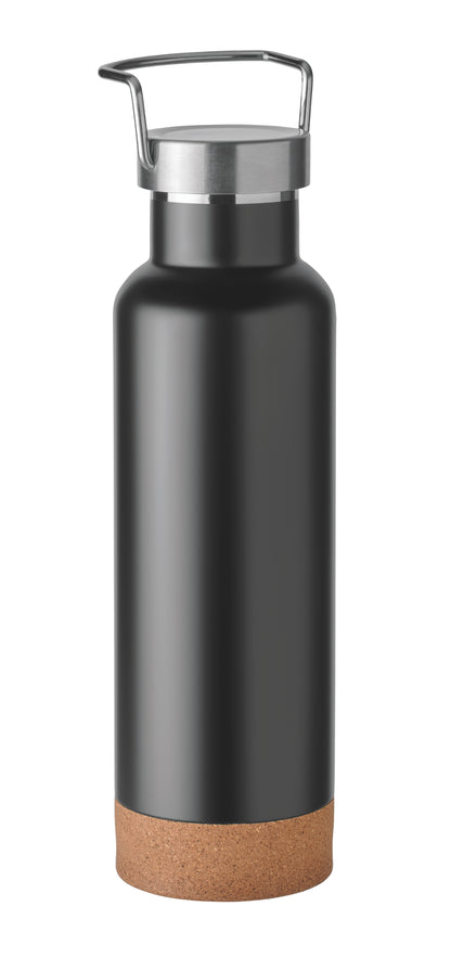 Doppelwandige Flasche aus recyceltem Edelstahl. Deckel mit Henkel und Korkboden. Auslaufsicher. Füllmenge: