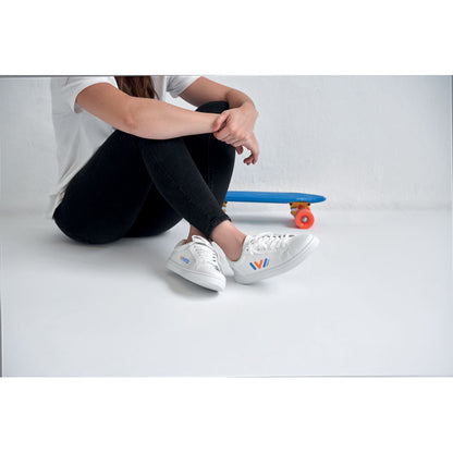 Leichte Sneaker aus PU mit Gummisohle und Schnürsenkeln aus Polyester. Größe: 47.