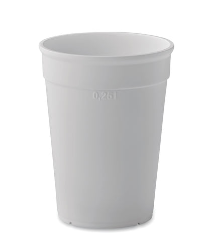 Einwandiger Becher aus PP. Füllmenge: 250 ml. Da der einwandige Becher die