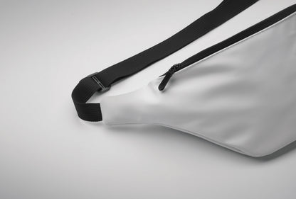 Gürteltasche aus weichem PU mit Futter aus 210D RPET.