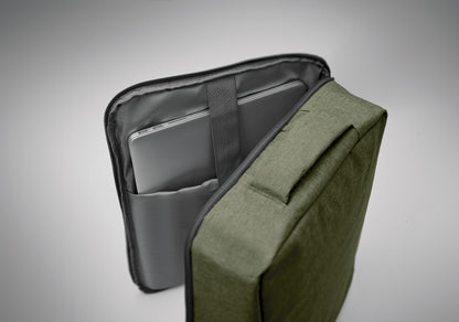 Schlanker 15'''' Laptop-Rucksack aus 300D RPET mit 210D RPET-Futter. Laptopfach 2 Innentaschen