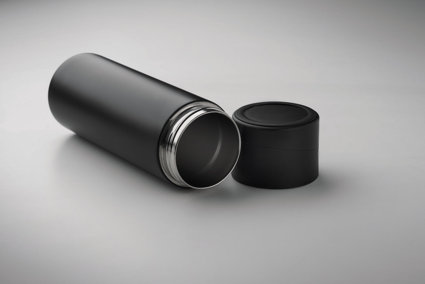 Doppelwandige Isolierflasche aus recyceltem Edelstahl (90 % recycelter Edelstahl und 10 %