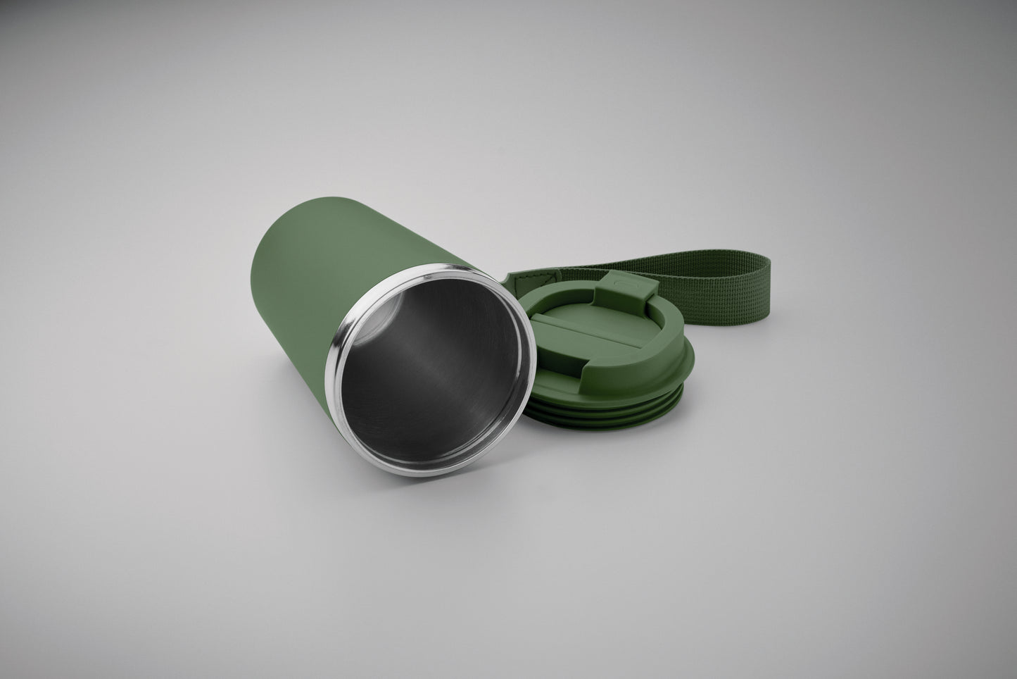 Doppelwandiger Becher aus recyceltem Edelstahl (90 % recycelter Edelstahl und 10 %