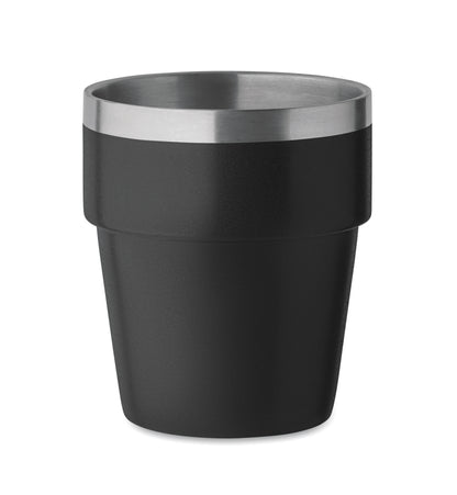 Doppelwandiger Becher aus recyceltem Edelstahl (90% recycelter Edelstahl und 10% Edelstahl). Stapelbar.