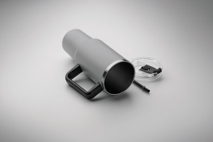 Doppelwandiger Becher aus recyceltem Edelstahl (90 % recycelter Edelstahl und 10 %