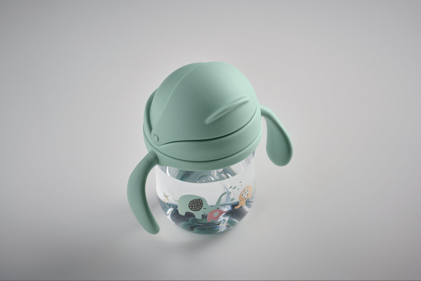 Baby-Trinklernbecher aus Tritan. Füllmenge: 250 ml.