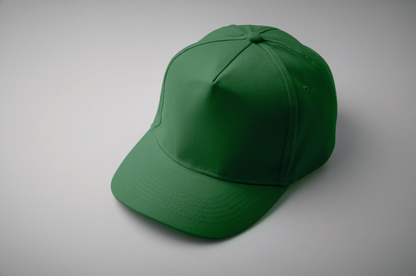 5-Panel-Baseball Cap aus Baumwolltwill 180 g/m² mit verstellbarem Klettverschluss.