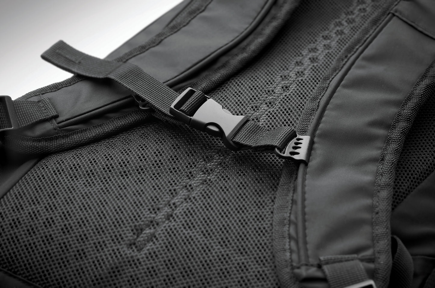 Wander-Rucksack 18L aus wasserabweisendem 420D Nylon mit Reflektorstreifen und 15'''' Laptop-Fach. Reißverschlussfach