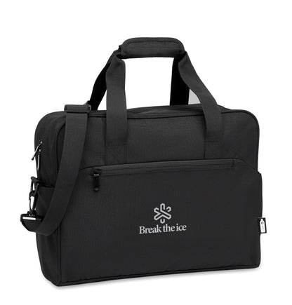 Handgepäck-Reisetasche aus 600D RPET. Große Fronttasche mit Reißverschluss und zwei kleine Seitentaschen.