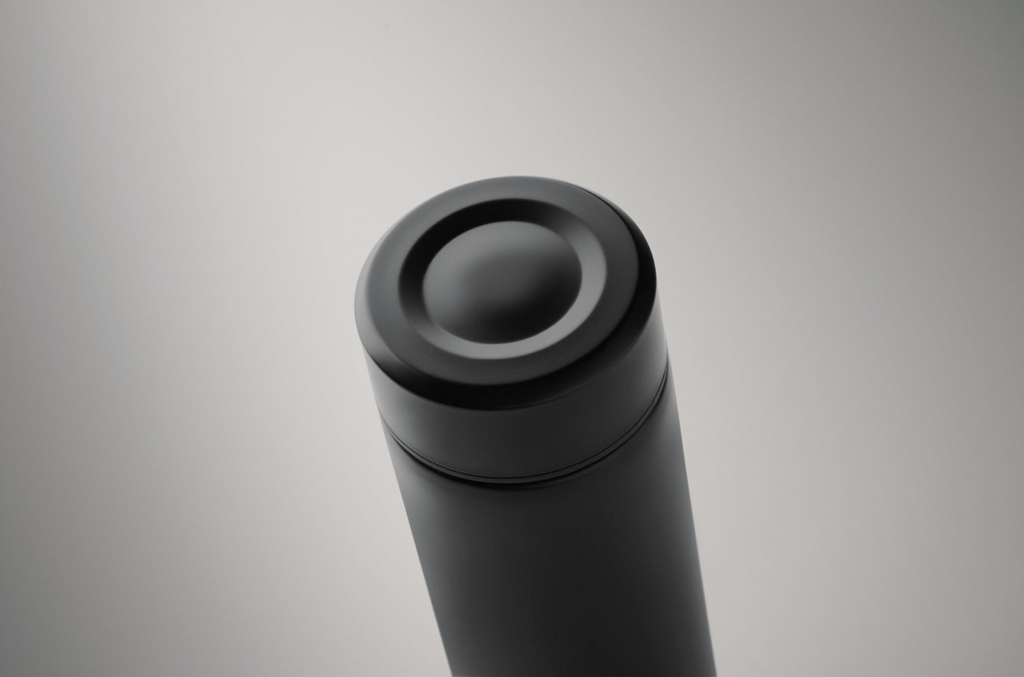 Doppelwandige Isolierflasche aus recyceltem Edelstahl (90 % recycelter Edelstahl und 10 %