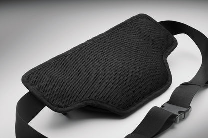 Gürteltasche aus wasserabweisendem 420D-Nylon mit 210D-Polyesterfutter. Reflektierender Streifen. Komplett gepolstertes Hauptfach. Große