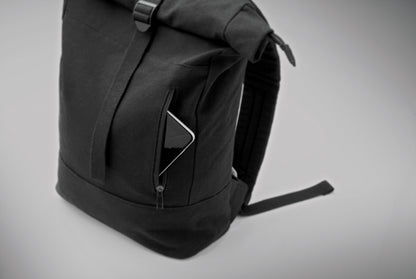 15'''' Rolltop-Laptop-Rucksack mit Reißverschluss aus recycelter Pre-Consumer-Baumwolle (70%) und recyceltem Polyester (30%).