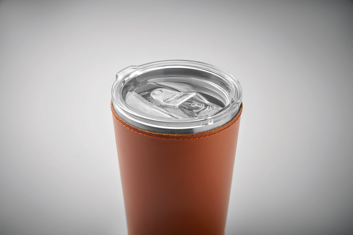 Doppelwandiger Trinkbecher aus recyceltem Edelstahl (90% recycelter Edelstahl und 10% Edelstahl) mit