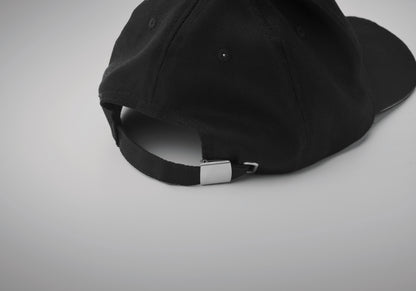 Baseball Kappe aus Baumwolle 220g/m². 5 Panels. 5 LED Leuchten im Kappenschirm.