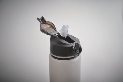 Sport-Trinkflasche aus RPET. Integrierter Trinkhalm weiches Silikonmundstück motivierende Zeitmarkierung einhändig zu öffnender