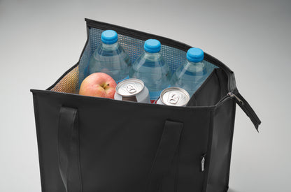 Kühltasche aus RPET-Non Woven 80g/m². Hauptfach mit Reißverschluss herausnehmbare PP Verstärkung im