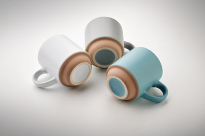 Kaffeebecher aus Keramik. Stapelbar. Füllmenge: 170ml.