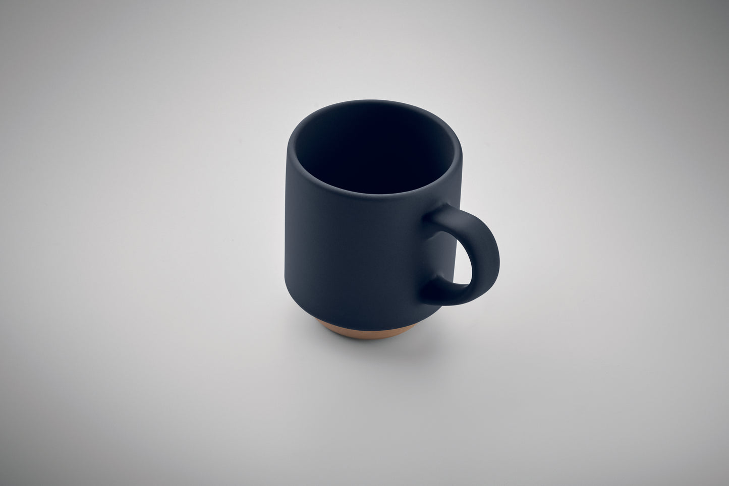Kaffeebecher aus Keramik. Stapelbar. Füllmenge: 170ml.