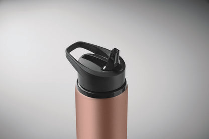Einwandige Flasche aus recyceltem Edelstahl (90% recycelter Edelstahl und 10% Edelstahl). Klappbares