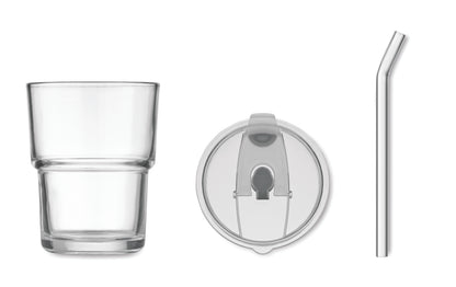 Becher aus Glas mit Deckel. Abnehmbarer Trinkhalm aus Glas und Trinköffnung. Auslaufsicher.