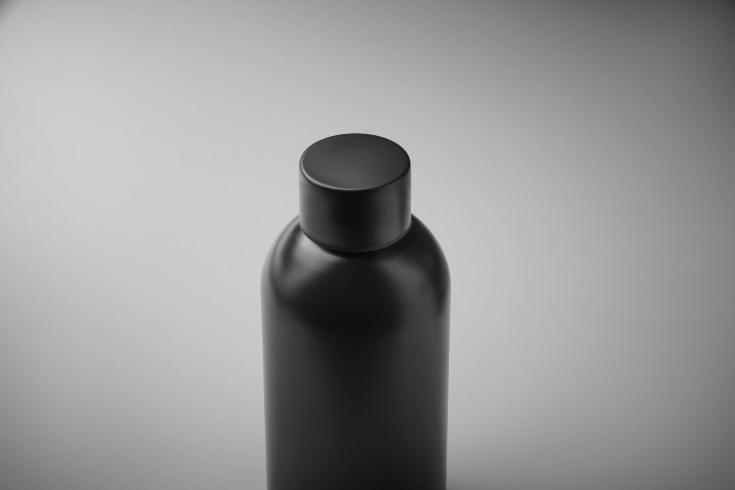 Einwandige Flasche aus recyceltem Edelstahl (90 % recycelter Edelstahl und 10 %