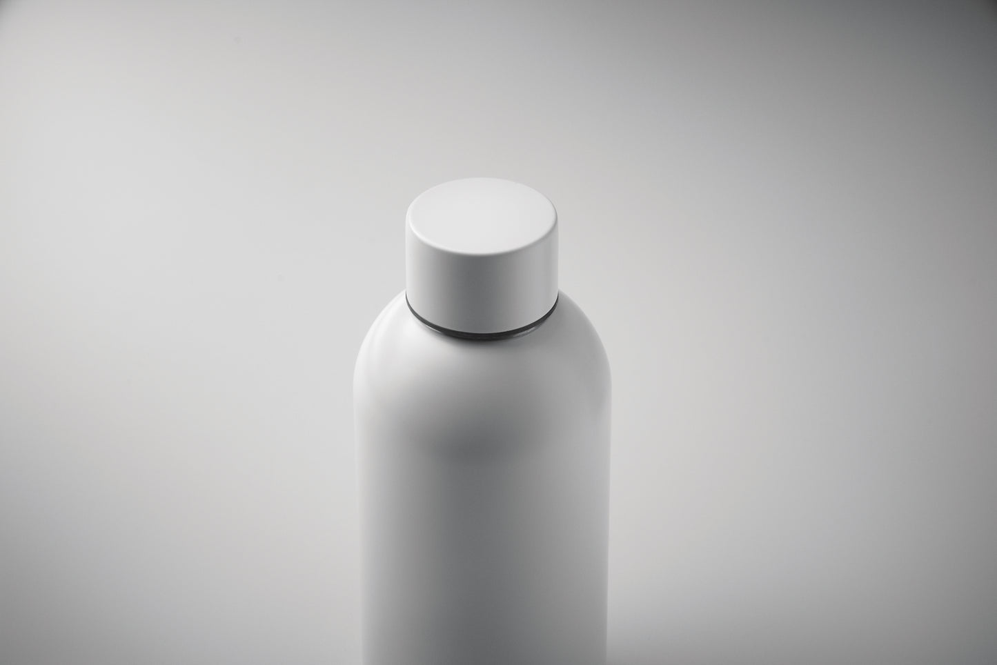 Einwandige Flasche aus recyceltem Edelstahl (90 % recycelter Edelstahl und 10 %