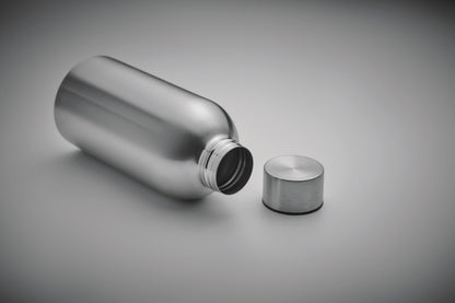 Einwandige Flasche aus recyceltem Edelstahl (90 % recycelter Edelstahl und 10 %