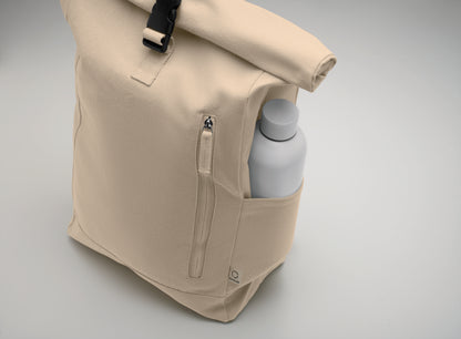 Rolltop-Rucksack mit Klettverschluss aus 390 g/m² (recycelte Baumwolle 80% und recycelter Polyester