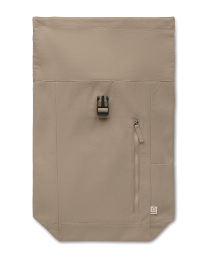 Rolltop-Rucksack mit Klettverschluss aus 390 g/m² (recycelte Baumwolle 80% und recycelter Polyester
