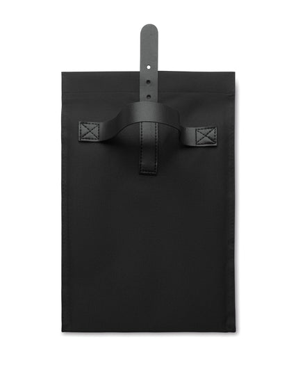 Lunch-Kühltasche aus 600D RPET-Polyester mit Rolltop. Tragegriff und Verschluss aus PU. Isolierung: