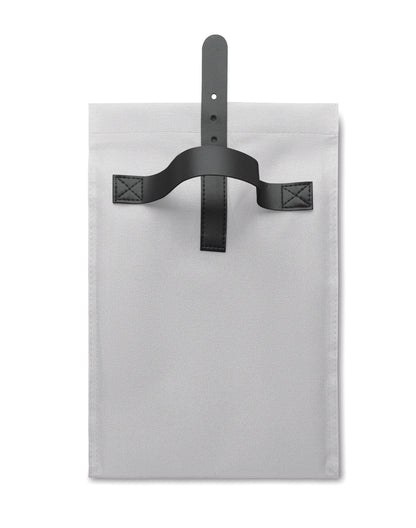 Lunch-Kühltasche aus 600D RPET-Polyester mit Rolltop. Tragegriff und Verschluss aus PU. Isolierung: