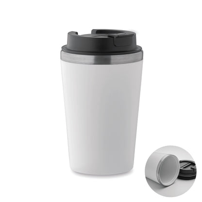 Doppelwandiger Trinkbecher. Äußere Schicht aus PP Innenwand aus recyceltem Edelstahl (90 %